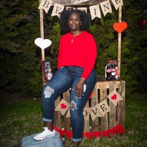 Meet your Posher, Aisha